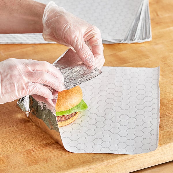 Watson Distributing 9" X 10-3/4" Insulated Food Service Interfolded Pop-Up Foil Sheets 500/Box